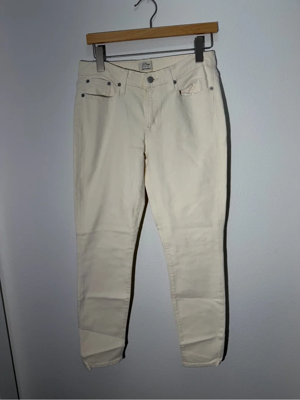 J.Crew women’s high rise skinny jeans in off white Size 28